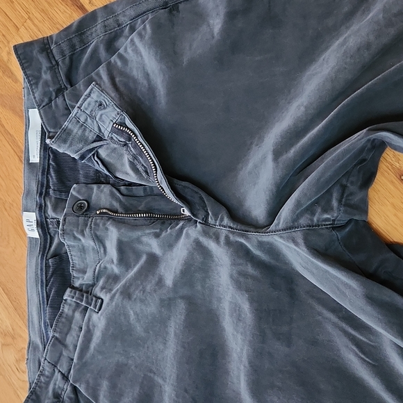 Gap Chinos - Picture 3 of 9